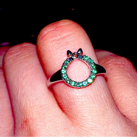 Fragrant Jewels Wreath Ring Christmas Themed Gift Collection Size 7 NWT - Picture 1 of 2